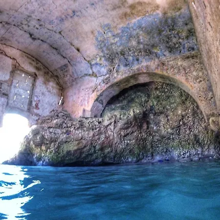 Corte Gabellone - Dimora Storica B&B 나르도