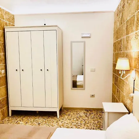 B&B Corte Gabellone - Dimora Storica 나르도