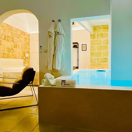 Corte Gabellone - Dimora Storica B&B 4*