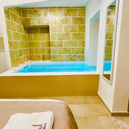 Bed & Breakfast Corte Gabellone - Dimora Storica 4*