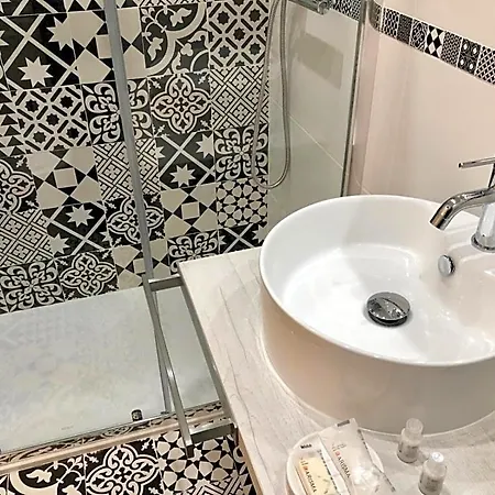 Corte Gabellone - Dimora Storica B&B 4*